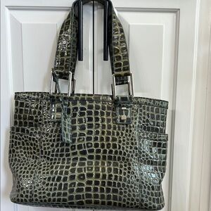 Green Croc-Embossed Tote with Structured Design